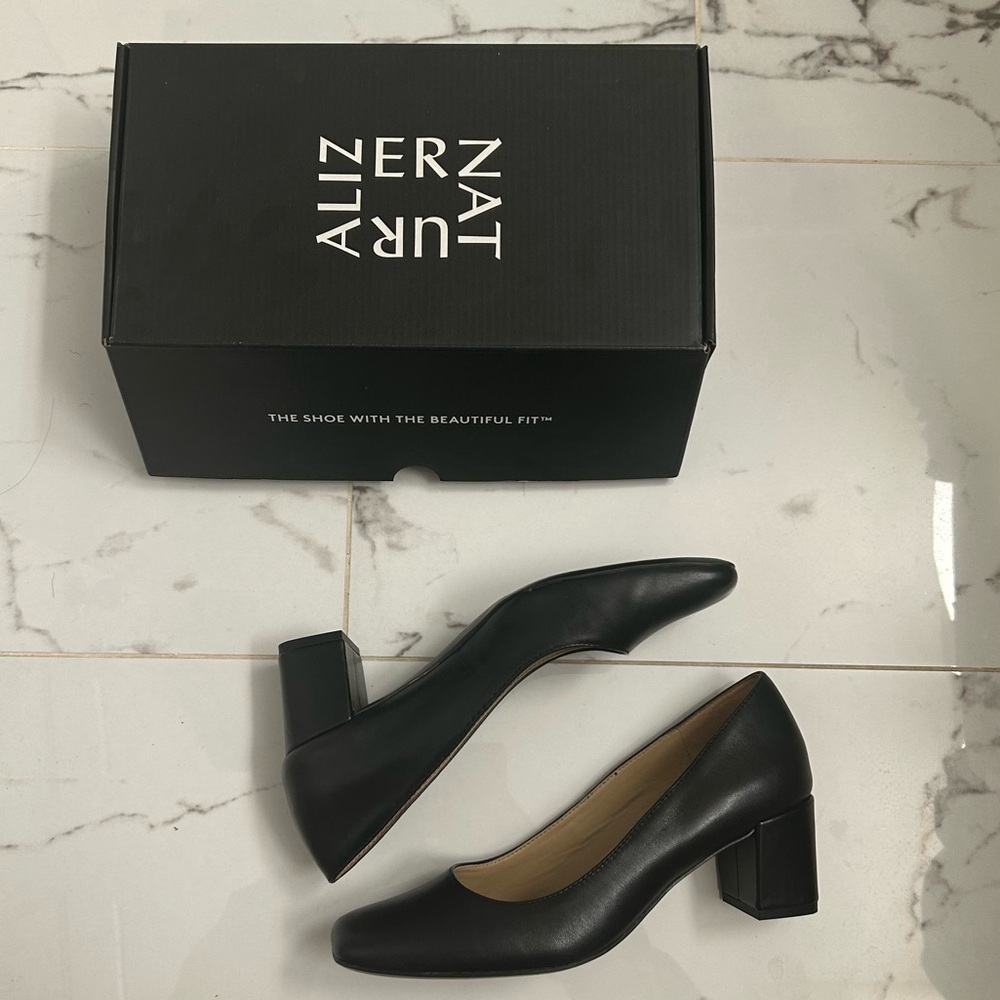 Naturalizer Heel (Black)